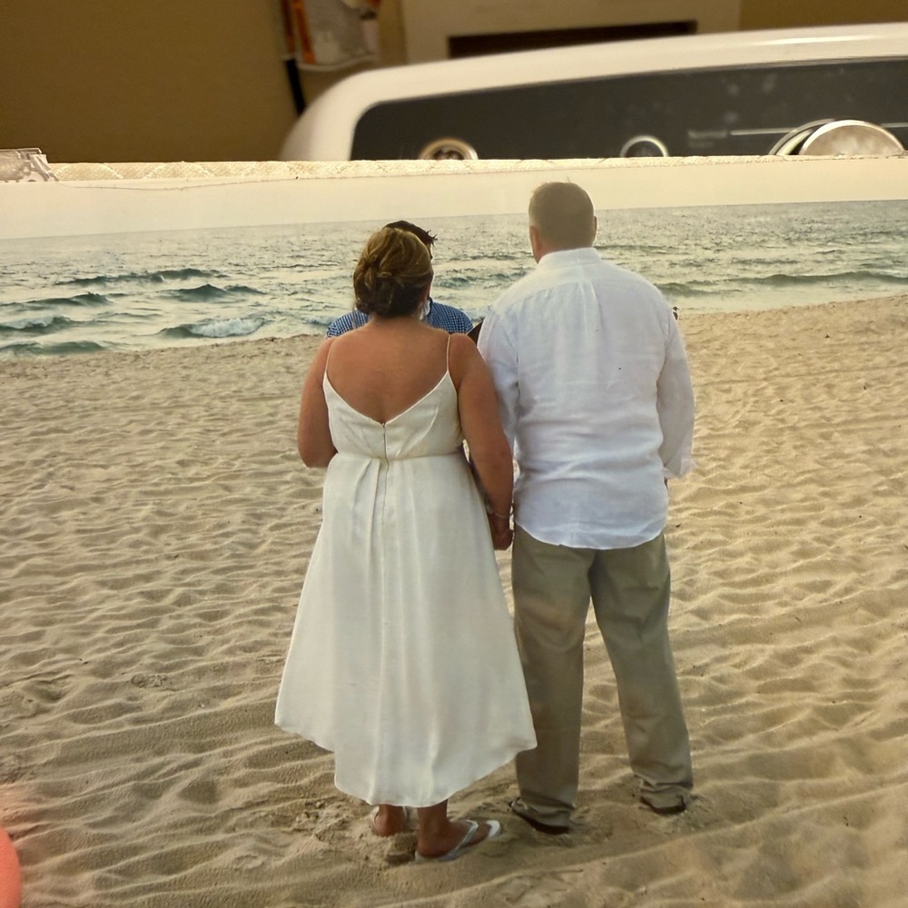 Simple off-white chiffon-like wedding dress!  Very flattering!!!